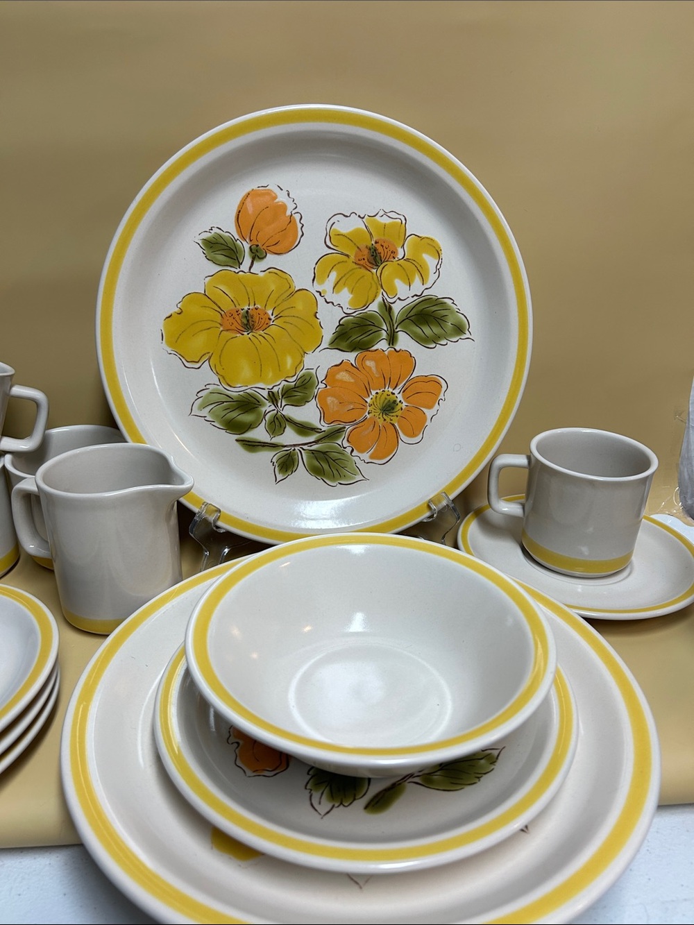 Vintage Kasuga Fuji Stone Cynthia Stoneware dinneware 53164 set of 21 pcs Japan
